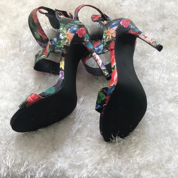 Shoes - Picture 2 of 2